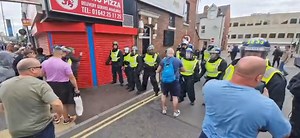 Trouble continues to rise on Linthorpe Road in Middlesbrough following a protest. The protest is heading towards the town centre Police Helicopter is on scene. | Teesside Incidents