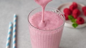 Thick Raspberry Smoothie Pouring Glass Healthy Stock Footage Video (100% Royalty-free) 1059188657 | Shutterstock