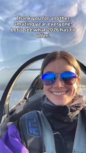 Amelia Richardson | 2026 Entering the Pattern! ✈️ 2025 was a year of new beginnings, incredible opportunities, countless aviation adventures and my first... | Instagram