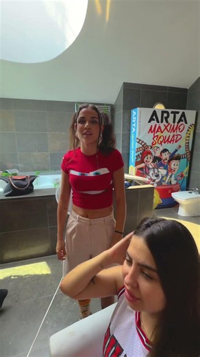 Las chicas con sus nuevas personalidades 😂