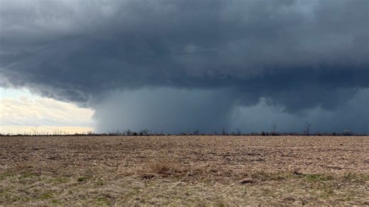 Iowa weather: Scattered storms this evening with decreasing severe risk