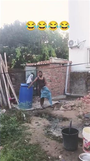 yaar bathroom mein Gayab Kar Diya #mini #sort #comedy #video
