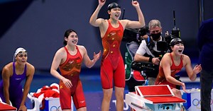 China beats US in shock victory to win gold in record-breaking women's 4x200m relay