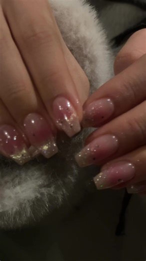 Cheek Nail Design Ideas for Japanese Nail Salons