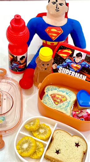 Hager Tarek on Instagram: "Superman lunch box🦸‍♂️#foodphotography #homedecor #homedecor #mamy #chef #kids #foodie #foodstagram #foodblogger #lifestyle #homesweethome #lifestyle"