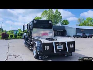 2015 Freightliner Sportchassis M2-106 Onyx Edition - 40k Miles