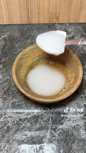 Astuce Naturelle pour Éliminer les Mauvaises Odeurs des Aisselles