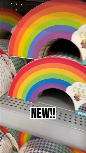 NEW! Back to school! 96 crayon set in keepsake box!