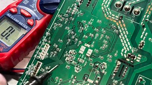 F1 Error Solve Only 1 minute | Dc inverter AC pcb F1 Error #fully4world ================ Subscribe on youtube : youtube : https://www.youtube.com/@fully4world/videos ----------------------------------------------------------. (For Sponsorship Contact) WhatsApp Contact : 923164076971 PCB course detail : http://bit.ly/3KQpM6v AC course details : http://bit.ly/41nEND8 ----------------------------------------------------------------- AC & PCB Course Buy Contact : 923164076971 . Instagram : https://b