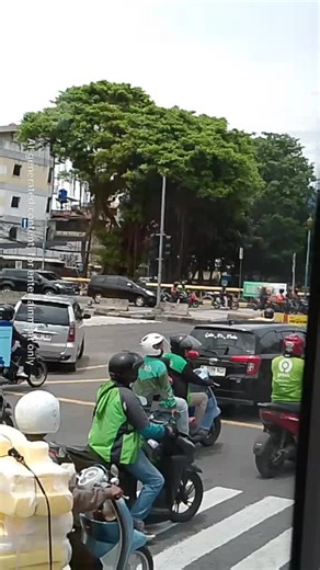 Perjalanan Bus Transjakarta Koridor 14A ke JIS