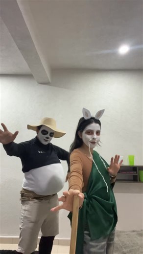 비디 | ly babeee 💘 #kungfupanda #kungfu #kungfupandacosplay #costume #costumehalloween #halloween #halloweekend #halloween🎃👻 #costumes... | Instagram