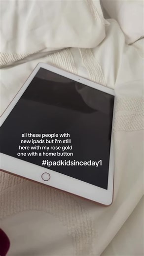 Exploring the iPad with Home Button Features