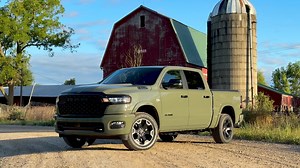 2026 Ram 1500 5.7-liter HEMI® V-8 eTorque Design preview
