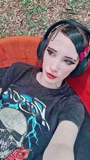 outside!!! #fypシ゚viral #lypsync #trippieredd