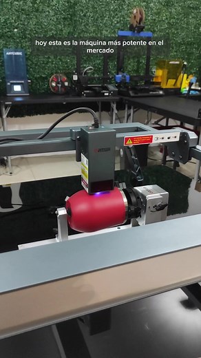 Máquina láser potente para corte y grabado