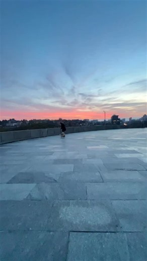 Perfect view for play 🥰 what do you think?😉 #Коргікиїв #київ #коргикиев #loyd #лойд #лойдкорги #corgipuppy #corginstagram #corgiworld #corgilife #corgination #thekingcorg #коргиукраина #коргі #dog #dogsofinstagram #kyiv #kiev #ukraine #myfavcorgi #corgi #dogmeme #dogmemes #corgis #corgipuppy #weeklyfluff #dogparents #corgiplanet #reels #pets | Loyd The Corgi