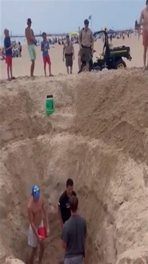 Funny and Unexpected Beach Moments