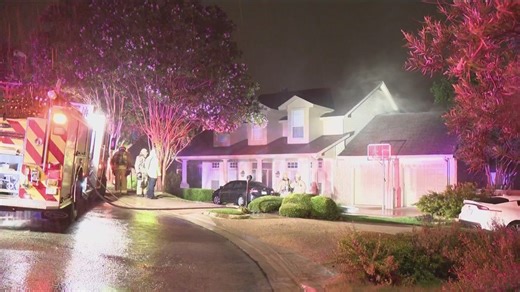 Lightning causes several fires across Central Texas Saturday morning