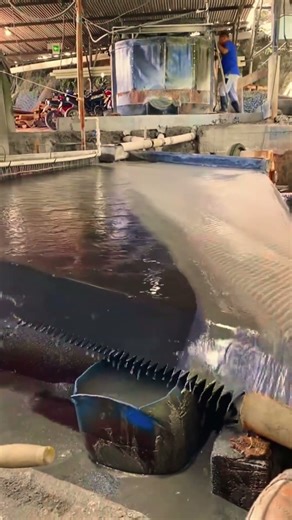 The main advantages of gold separation shaker include high enrichment ratio, high separatio accuracy