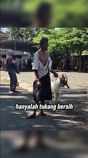 The story of Mr. Supar who regularly makes qurbani even though he is only a mosque cleaner.