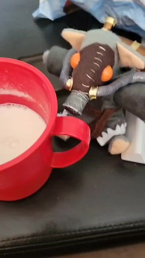 These cookies are so dry you have no idea. #cookie #milk #cookiesandmilk