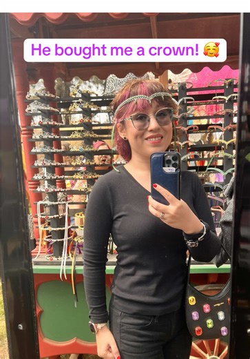 Dani Bowman (@danibowman1) - First Time Experience at a Renaissance Faire