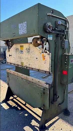 DI-ACRO “16-72” 25 Ton Press Brake.mp4