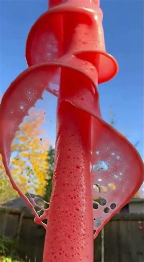 Mentos + Soda Volcano — Candy Eruption #history #historyforkids #historyshorts#shorts