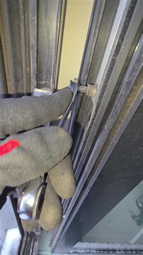 Window Repair and Service: Expert Tips for Homeowners