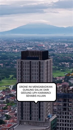 BVB Aerial | Drone Footage on Instagram: "Terlihat Gunung Salak dari kampus UPH Karawaci fakultas kedokteran😍 Kalau dari maps, jarak Gunung Salak ke Karawaci sekitar kurang lebih 90 Km. #uphkarawaci #lippokarawaci #gunungsalak #dji #drone"