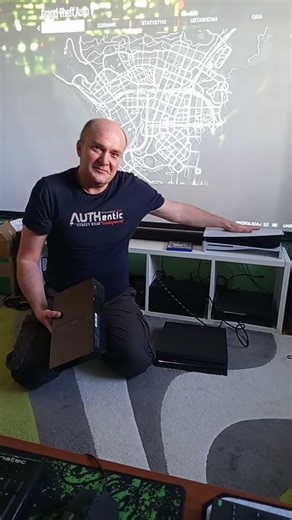 ps5 , ps4 pro , ps2 digital version sprzedam 🤭😂