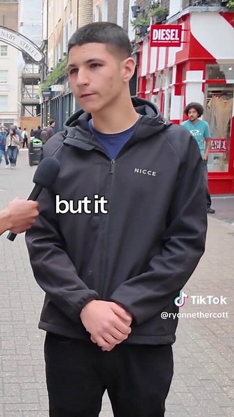 Navigating First Relationships: Communication Tips