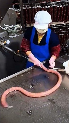 Handmade sausage stuffing process