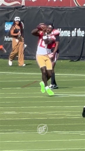 49ers Deebo Samuel just got here and he’s already in motion 😮‍💨