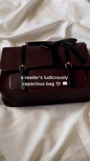 Vintage Retro Ecosusi Briefcase - A Nostalgic Must-Have!