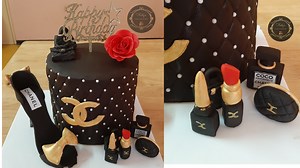 In this tutorial I am showing you how to make cake toppers for a CHANEL theme cake. I am showing you how to make CHANEL cake toppers easily. | Furty's Cake & Sugar Art