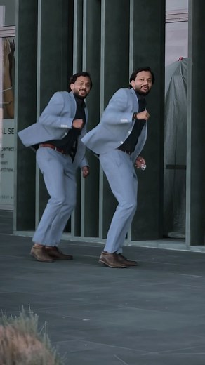 122K views · 15K reactions | Yeh pyar ♥️ kaise hota hai? 路‍♂️ : @vipineb ❣️ #Desi2wins #Mohabbatein #SharukhKhan #SRK #KingKhan #Trending #Reels #Bollywood #Dance #Songs #ReelItFeelIt #ReelsInstagram #ReelKaroFeelKaro | DESI 2WINS | Facebook