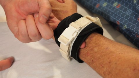 Soft Limb Restraints with Quick Release Limb Holder: Instruction for Use