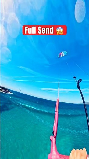 Crazy Kitesurfer Full Sends His Jump 😱🤙🏻