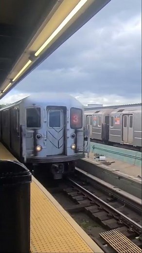 R62 3 Train Arives At Sutter Av - Rutland Rd #mtasubway #taketransit #subwaytrain #railfanning
