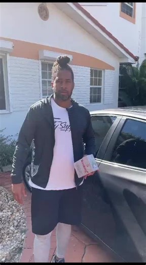 RasKing salutes RasKing Organic Natural Rolling Papers We’ve come far — and we’re still rolling strong 🙌 ✨ Roll clean. Roll slow. Roll the way nature intended. 🔥 Sale on Amazon  www. raskingrollingpaper.com 👉 RasKing — The Way To Roll. 💚 Boom Bless! #herbalistRasKing #AfroXculturalprojectSaturdays #gyenyametuesdays #yourrollsupportstheneedy #BoomBless