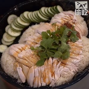 🔥Giant Truffle S'pore Chicken Rice! Damage: SGD$23 (Add meat $3) New Teck Kee Chicken Rice Order @ https://newteckkee.ezqr.sg Delivery Island-wide! Call to Pre-Order: 64932475 or 90286713 Address: 450 Upper Bukit Timah Rd, S678069 Opens Daily: 10am to 9pm | Botak Jazz