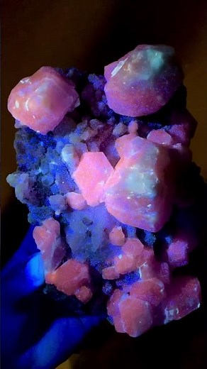 Fluorescent Hackmanite Specimen from Afghanistan