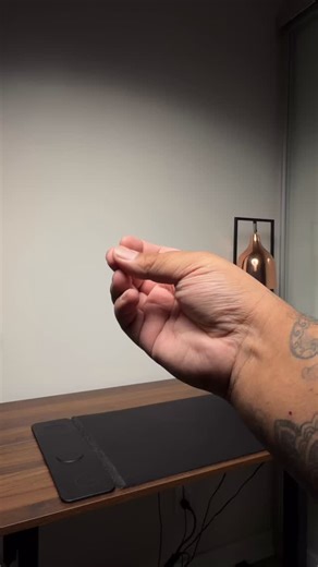 Joshua Daiz on Instagram: "Unboxing the Dell 32” Plus 4K monitor (S3225QS). Big screen, clean design, and a new workspace coming together. #dellmonitor #4kmonitor #desksetup #creatorsetup #techreels"