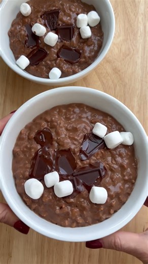 Hot Chocolate Oatmeal Bowl Ingredients ▢2 cups old-fashioned rolled oats, use gluten-free if needed ▢1/3 cup unsweetened cocoa powder ▢6 cup milk of choice, dairy-free milk works ▢1/2 teaspoon fine kosher salt ▢2 teaspoon vanilla extract ▢1/2 cup maple syrup, or honey ▢6 ounce dark chocolate, chopped, or sugar-free | Healthy Fitness Meals