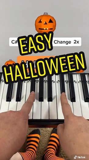 Easy Halloween Theme Piano Tutorial