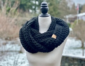 Wingrove Infinity Scarf Free Crochet Pattern