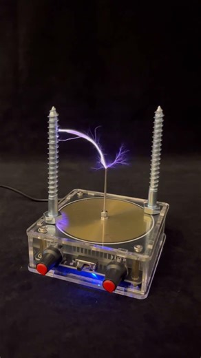 Tesla Coil Arc Music Between Two Bolts (Retro Game Vibes)