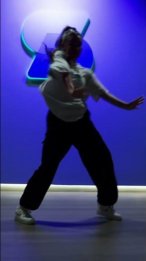 Beginner Hip Hop Groove – Step It Up with Annie | Learn Fun Dance Moves