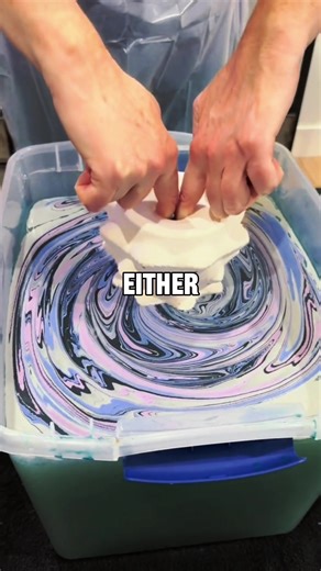 Olaf just wandering off at Disneyland Parisat the New World of Frozen coming nextMarch! Beyond cute#disnevland #WorldOfFrozen#frozen